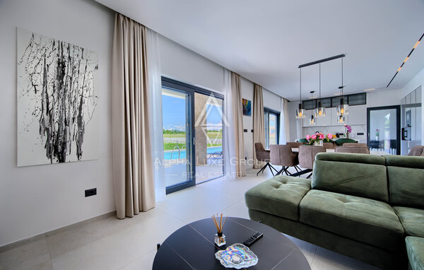 Istra, Labin: Moderna hiša z bazenom in tenisom