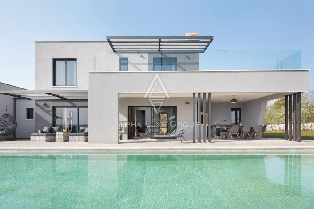 Istra, Vodnjan: Moderna vila z bazenom