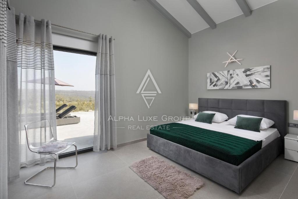 Istra, Vodnjan: Moderna vila z bazenom