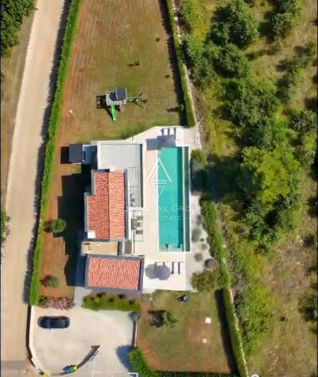 Istra, Vodnjan: Moderna vila z bazenom