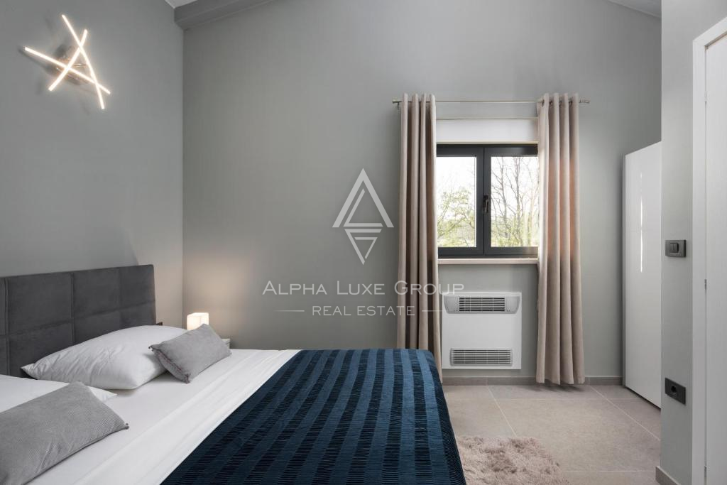 Istra, Vodnjan: Moderna vila z bazenom