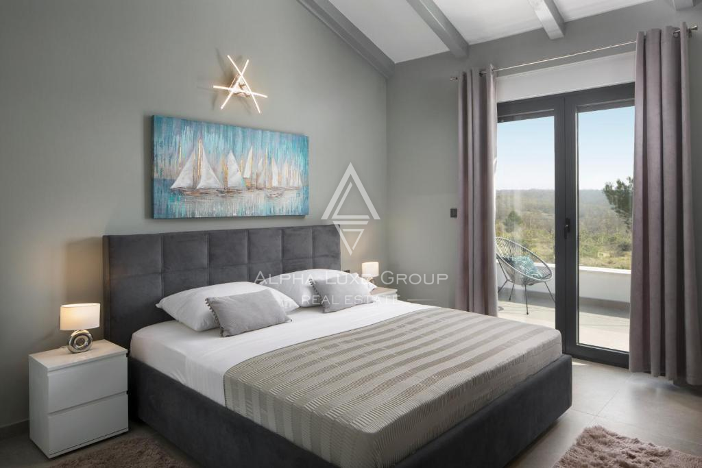 Istra, Vodnjan: Moderna vila z bazenom