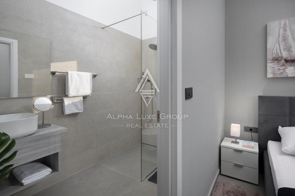 Istra, Vodnjan: Moderna vila z bazenom