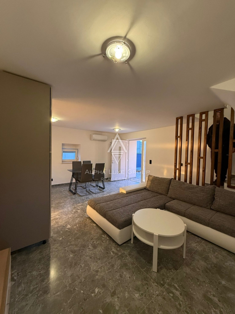 Istra, Žminj – Prenovljena samostojna hiša z bazenom