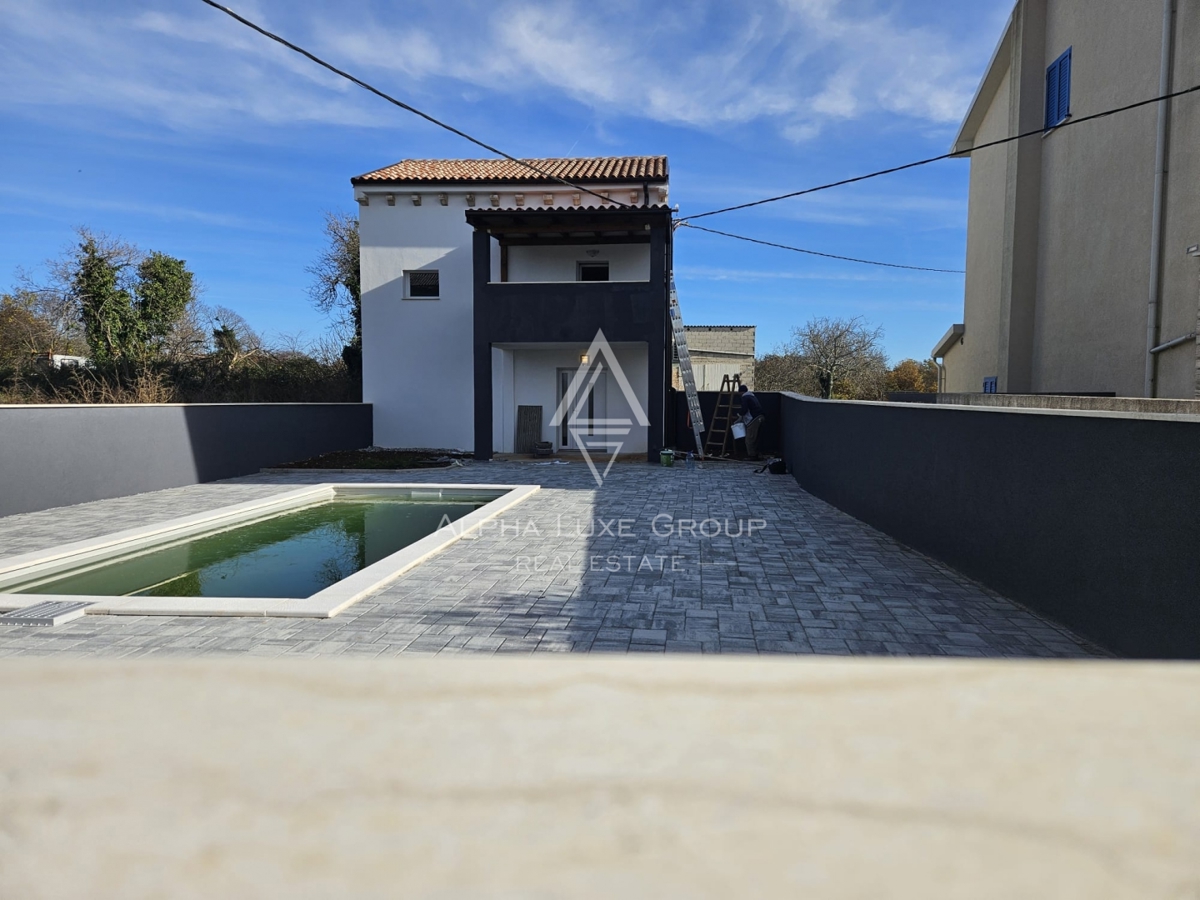 Istra, Žminj – Prenovljena samostojna hiša z bazenom