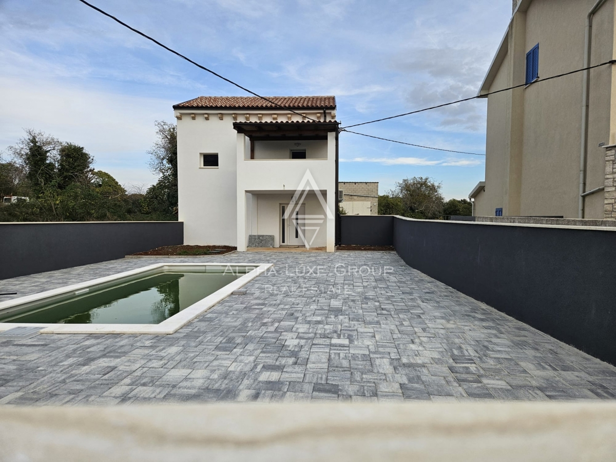 Istra, Žminj – Prenovljena samostojna hiša z bazenom