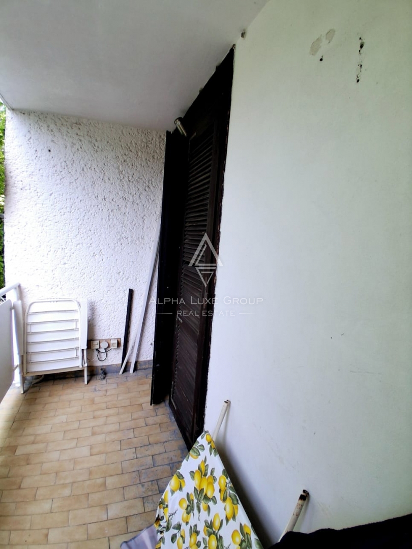 Istra, Červar Porat – Stanovanje z balkonom