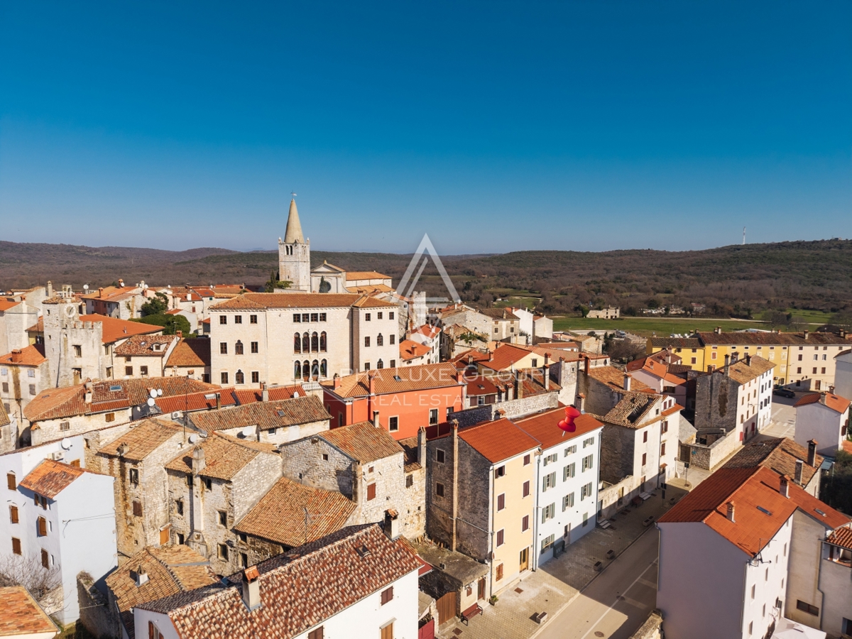 Istra, Bale: Prenovljen stan v starem mestnem jedru