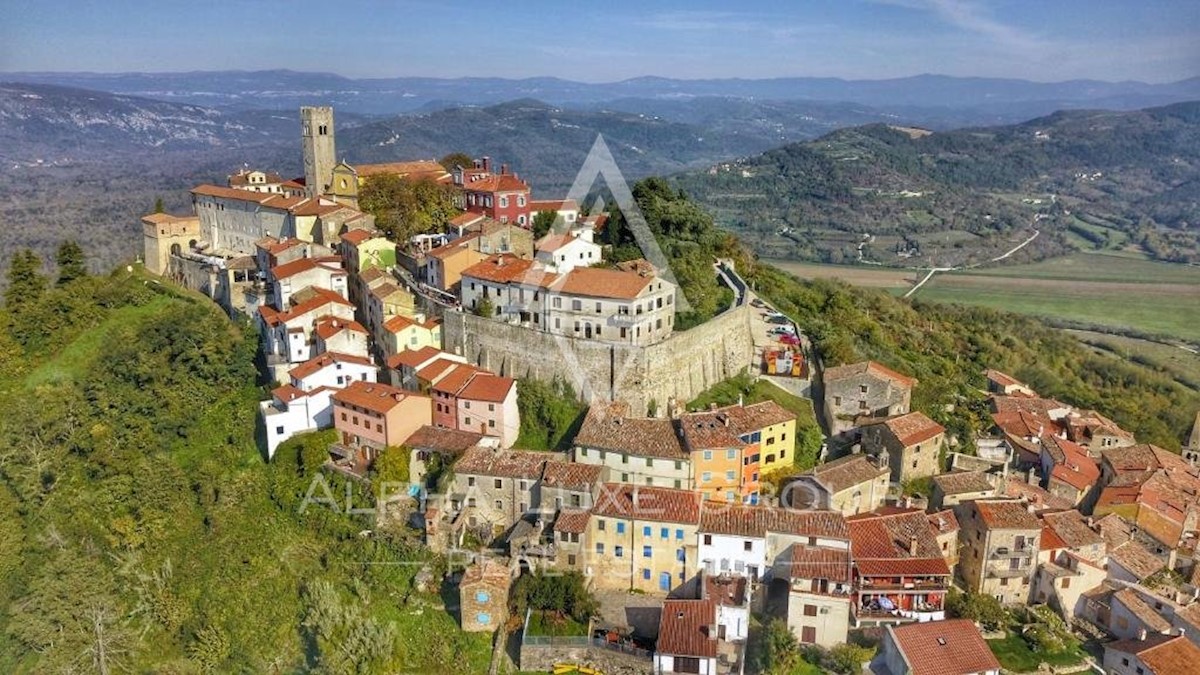 Istra, Labin: Elegantna vila s spa in bazenom naprodaj