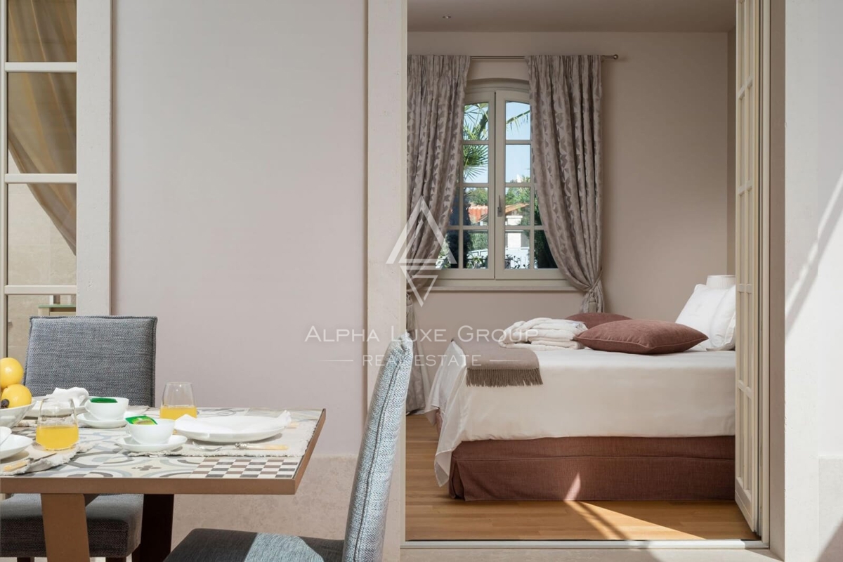 Istra, Vabriga, Luksuzna in elegantna vila z bazenom in pogledom na morje