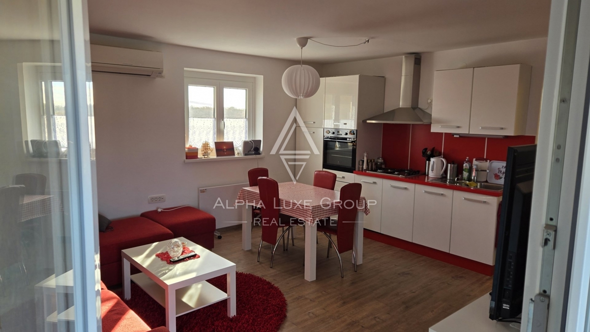 Istra, Valica, Dva apartmaja s pogledom na morje in prostorno teraso