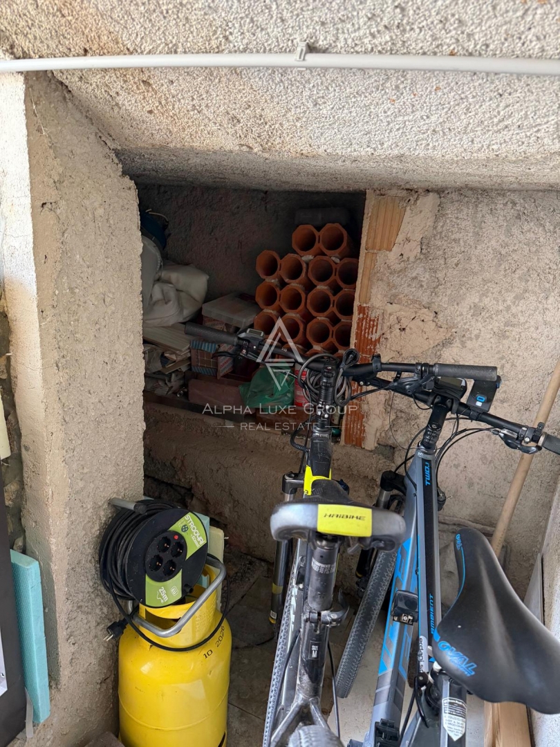 Istra, Valica, Dva apartmaja s pogledom na morje in prostorno teraso