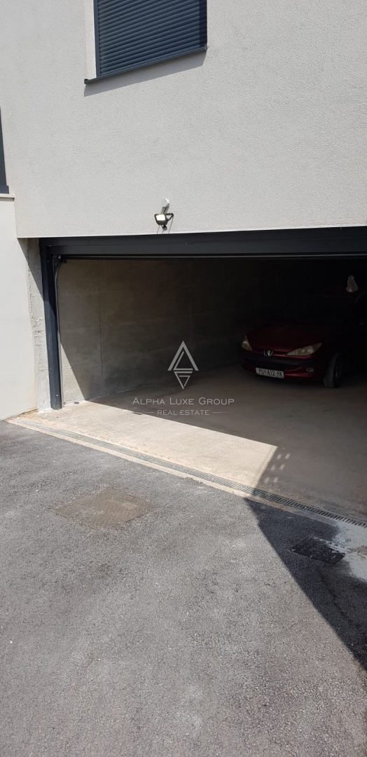 Istra, Poreč – Sodobni penthouse s privatnim jacuzziem na strehi