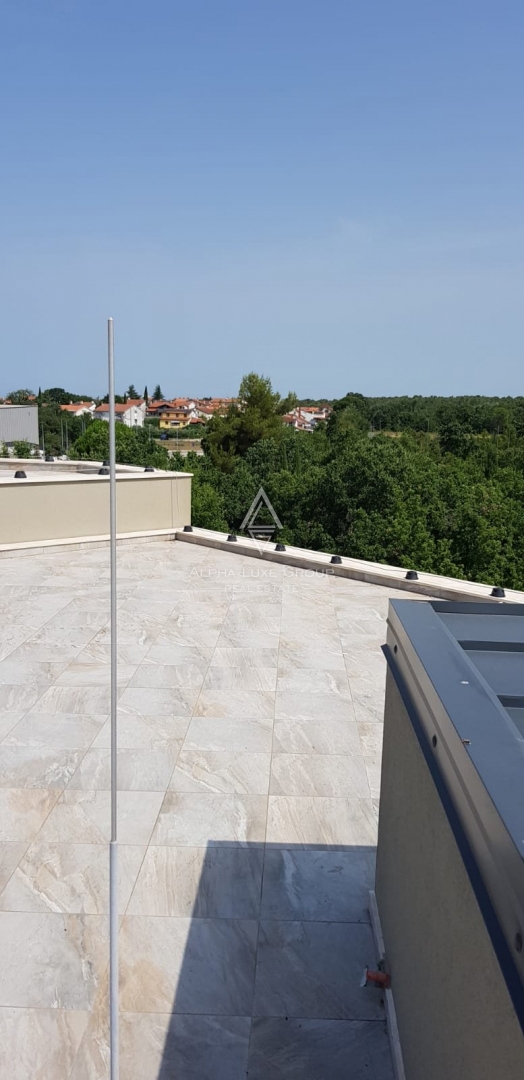 Istra, Poreč – Sodobni penthouse s privatnim jacuzziem na strehi