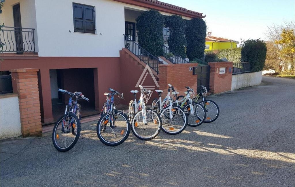 Istra, Poreč: Razkošna visoka vila s toplim bazenom in panoramskim pogledom