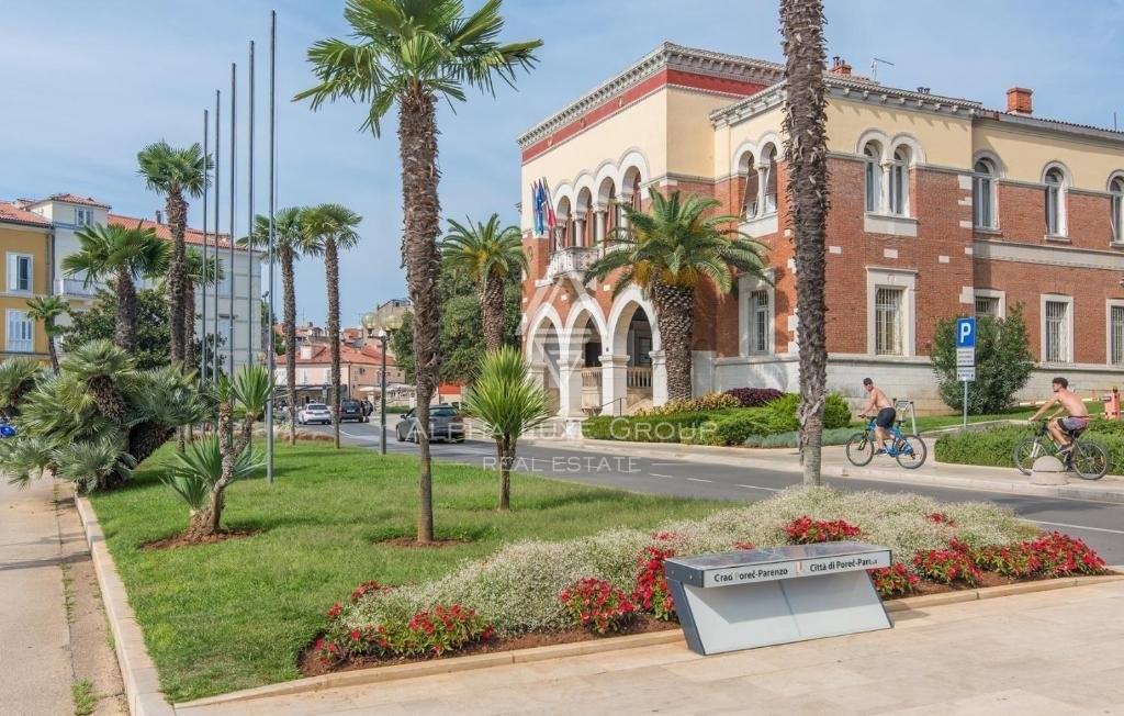 Modernizirana kamnita vila v Lovreč, Istrija: Mirno življenje z tradicionalnim čarom