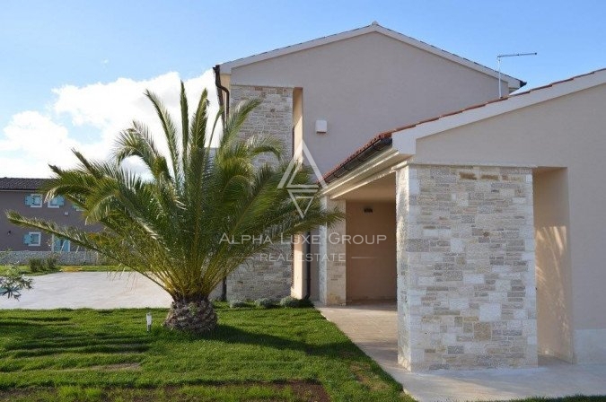 Istra, Svetvinčenat: Osupljiva vila z obsežnim vrtom