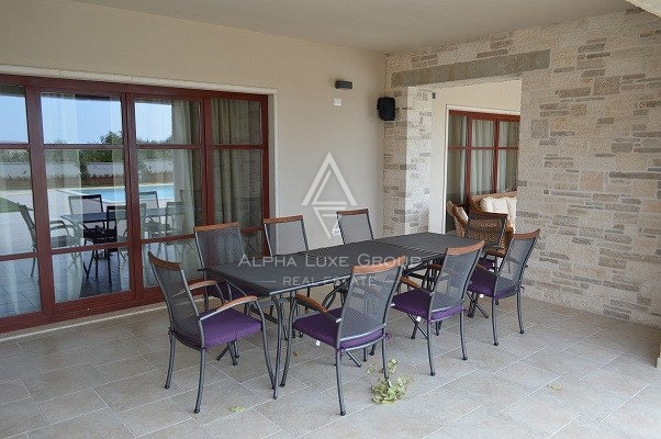 Istra, Svetvinčenat: Osupljiva vila z obsežnim vrtom