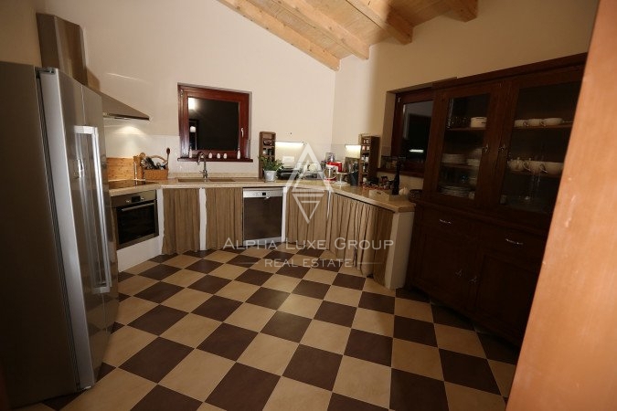 Istra, Svetvinčenat: Osupljiva vila z obsežnim vrtom