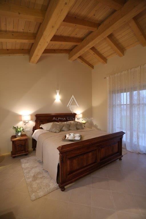 Istra, Svetvinčenat: Osupljiva vila z obsežnim vrtom
