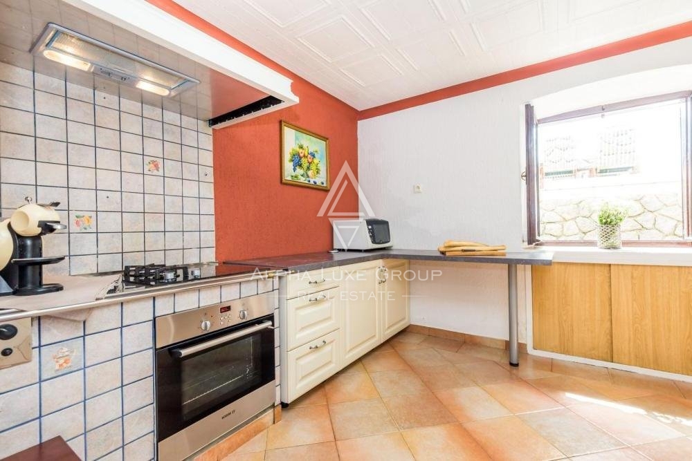 Čudovita Vila z bazenom in fantastičnim razgledom, Opatija