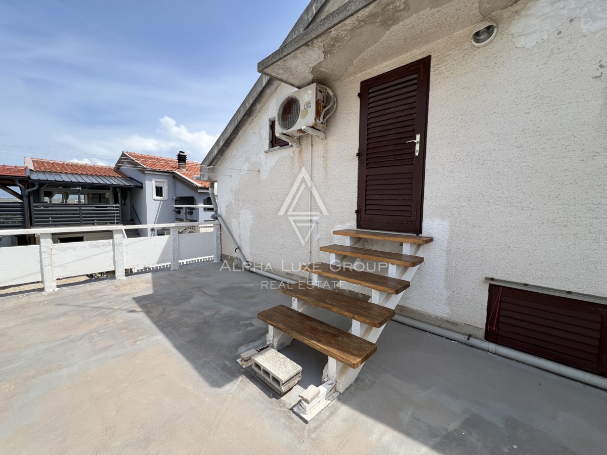 Vir, Zadar – Prijetna hiša z vrtom na mirni lokaciji