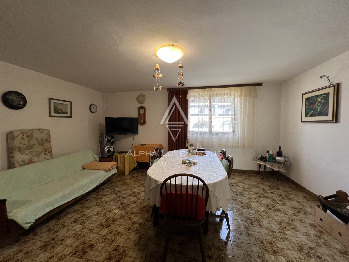 Vir, Zadar – Prijetna hiša z vrtom na mirni lokaciji