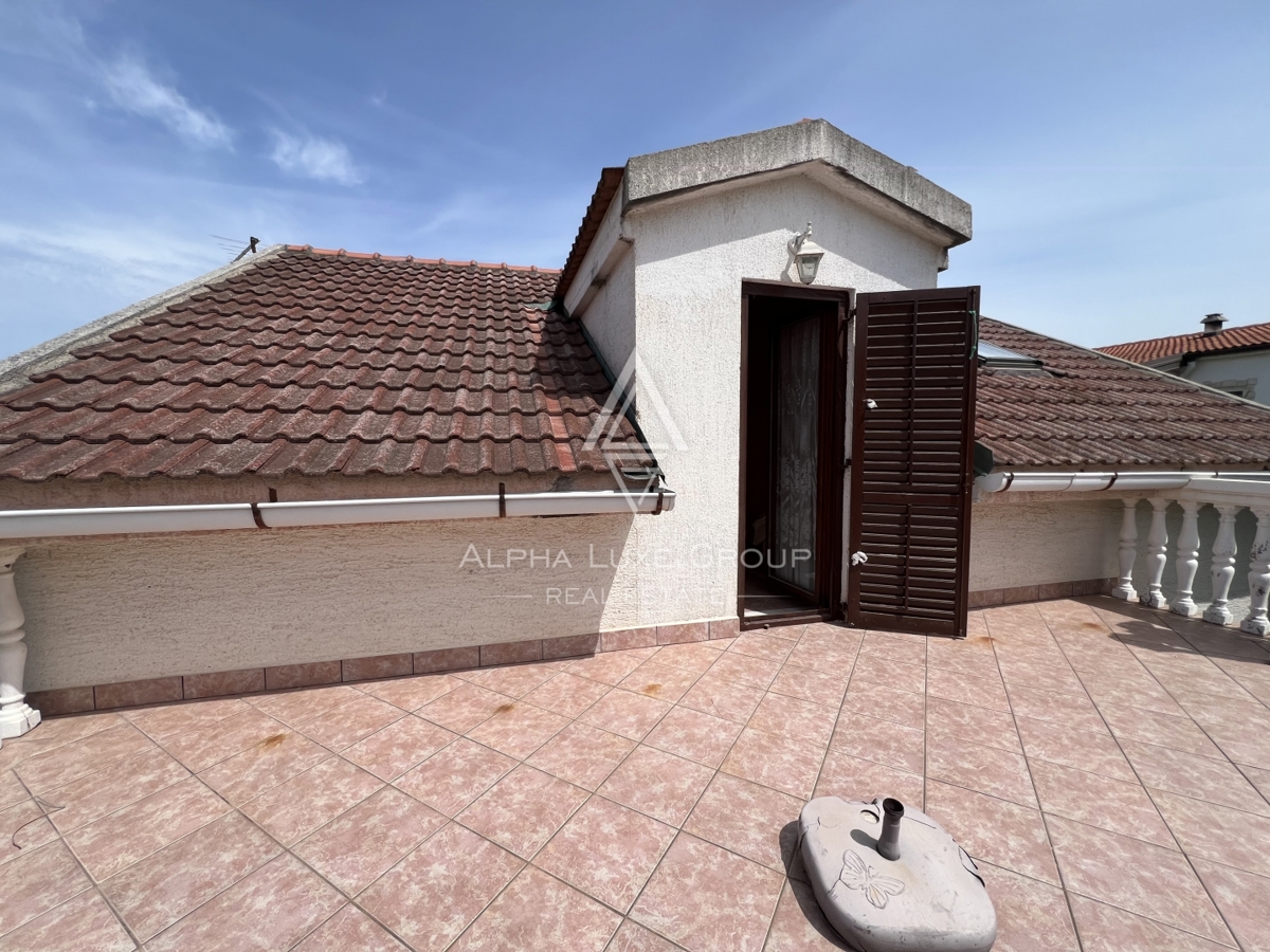 Vir, Zadar – Prijetna hiša z vrtom na mirni lokaciji