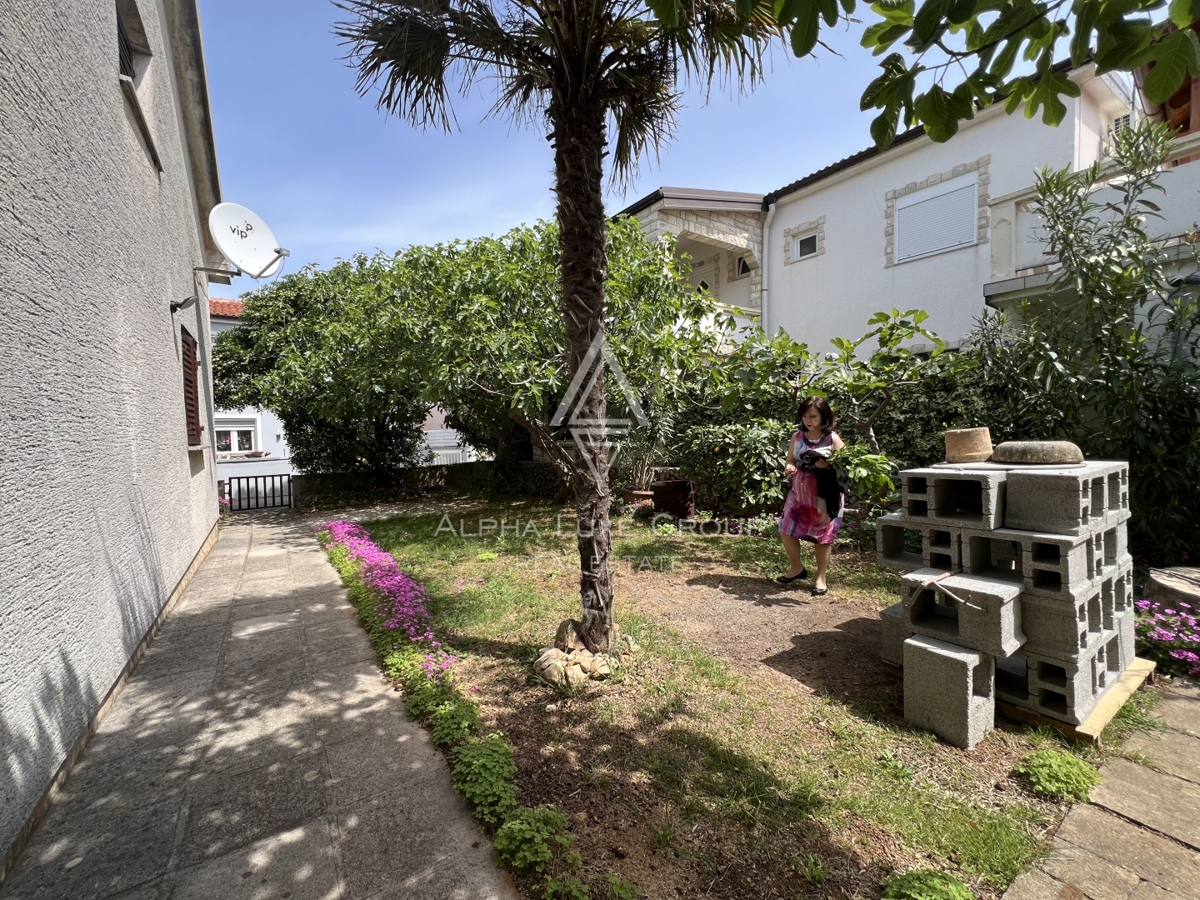 Vir, Zadar – Prijetna hiša z vrtom na mirni lokaciji