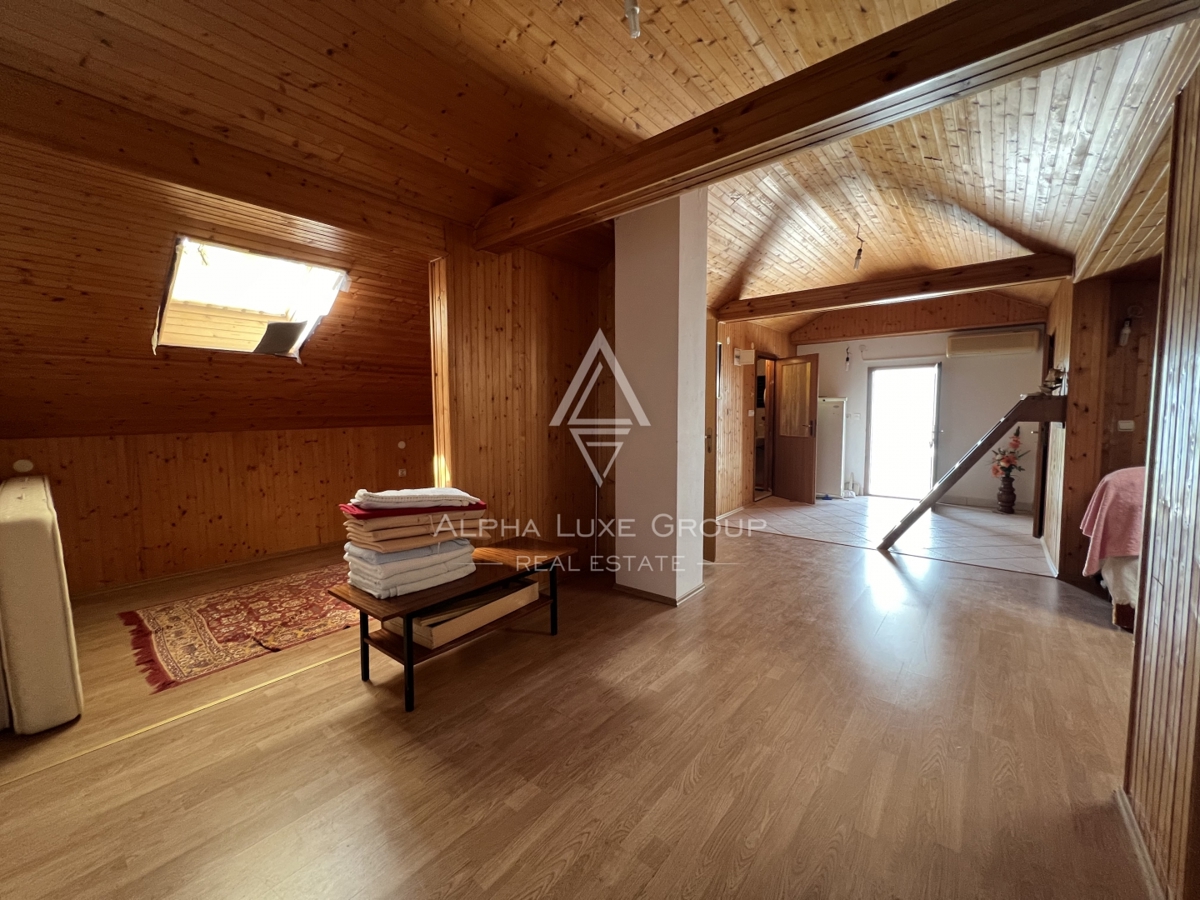 Vir, Zadar – Prijetna hiša z vrtom na mirni lokaciji