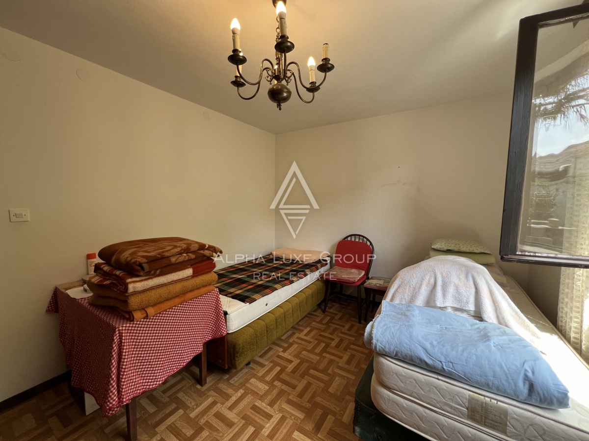 Vir, Zadar – Prijetna hiša z vrtom na mirni lokaciji