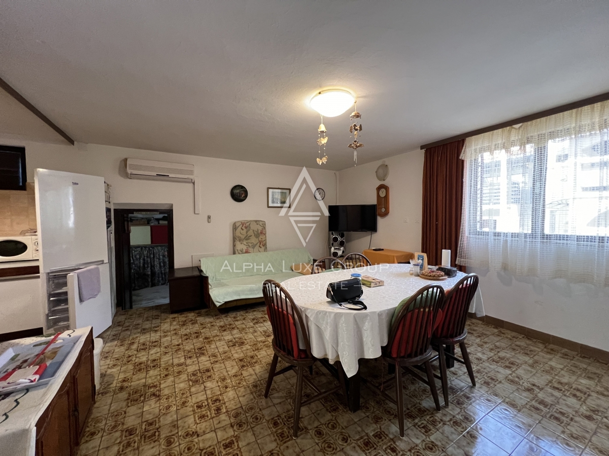 Vir, Zadar – Prijetna hiša z vrtom na mirni lokaciji