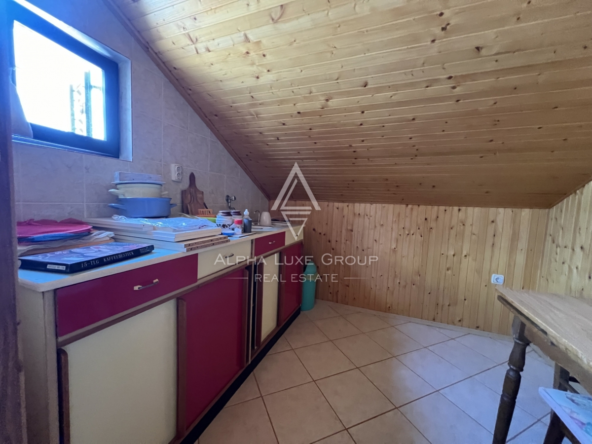 Vir, Zadar – Prijetna hiša z vrtom na mirni lokaciji