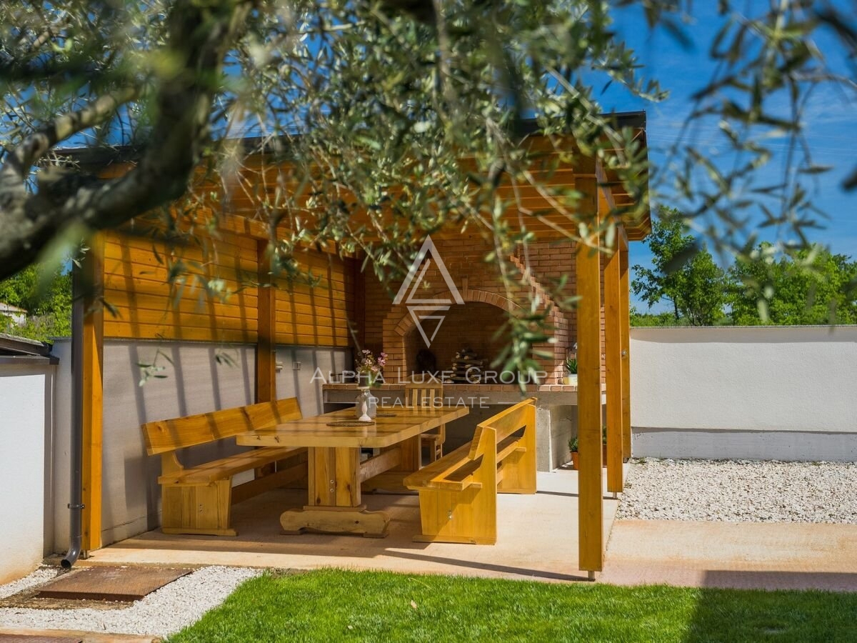 Čudovita hiša z bazenom in pogledom na morje, Istra, Poreč
