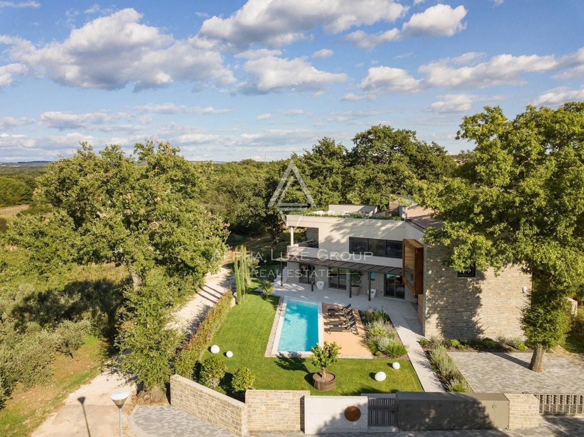 Vila z bazenom in pogledom na morje in vinograde, Istra, Poreč