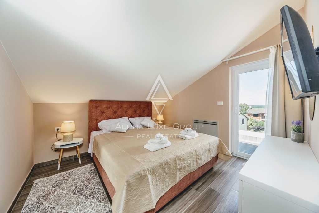 Čudovita moderna vila z bazenom, Istra, Poreč