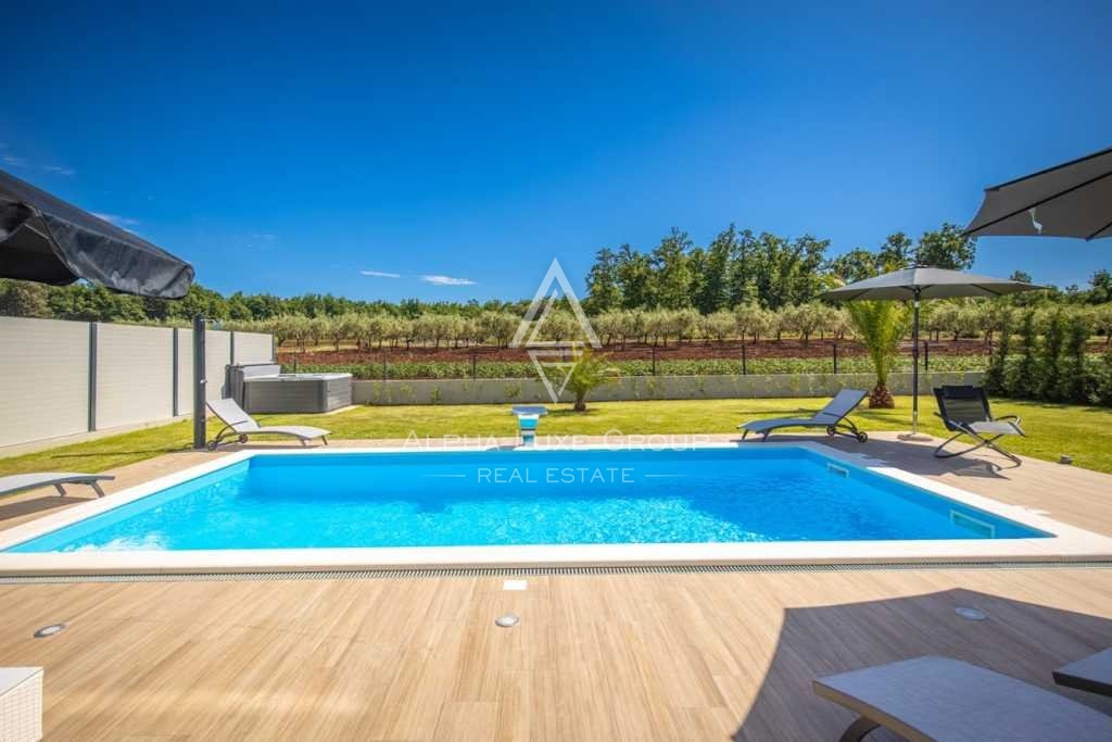 Čudovita moderna vila z bazenom, Istra, Poreč