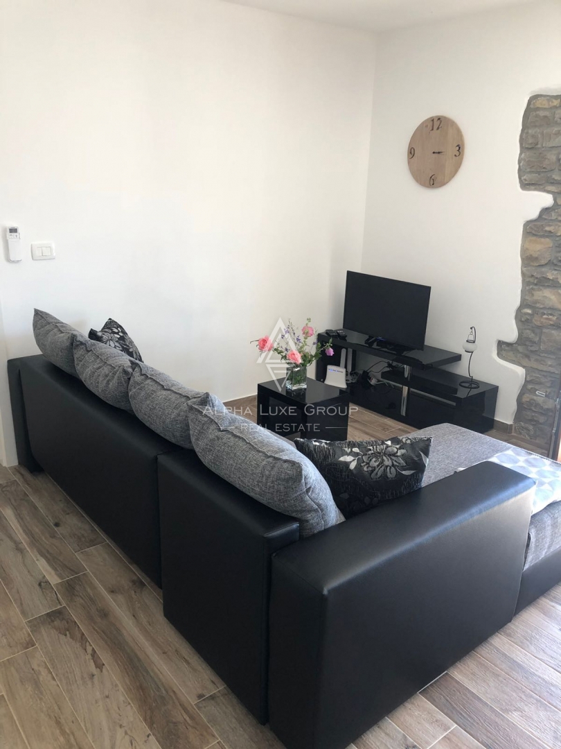 Buje, Istra – Prenovljena kamnita hiša z odprtim razgledom