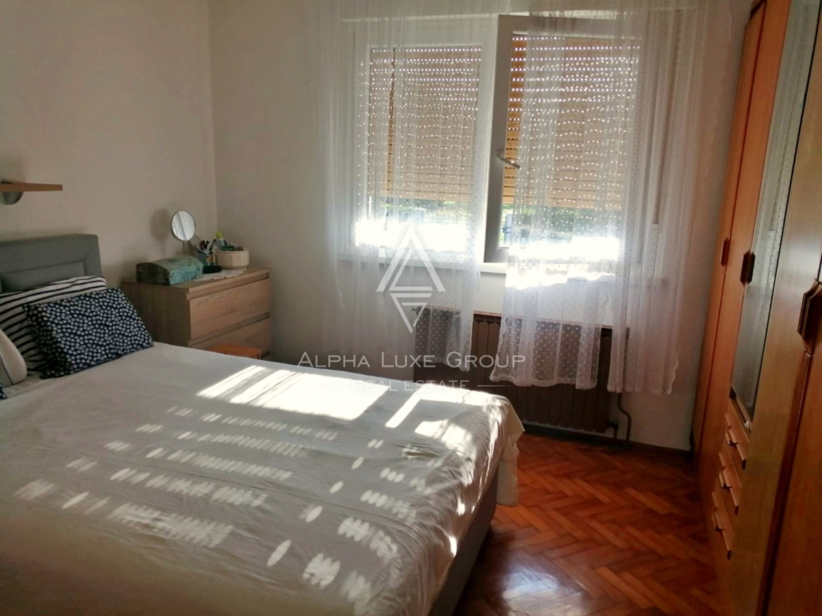 Finida, Umag: Prostorna hiša s štirimi apartmaji