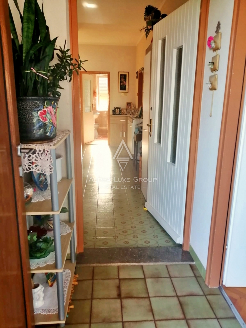 Finida, Umag: Prostorna hiša s štirimi apartmaji