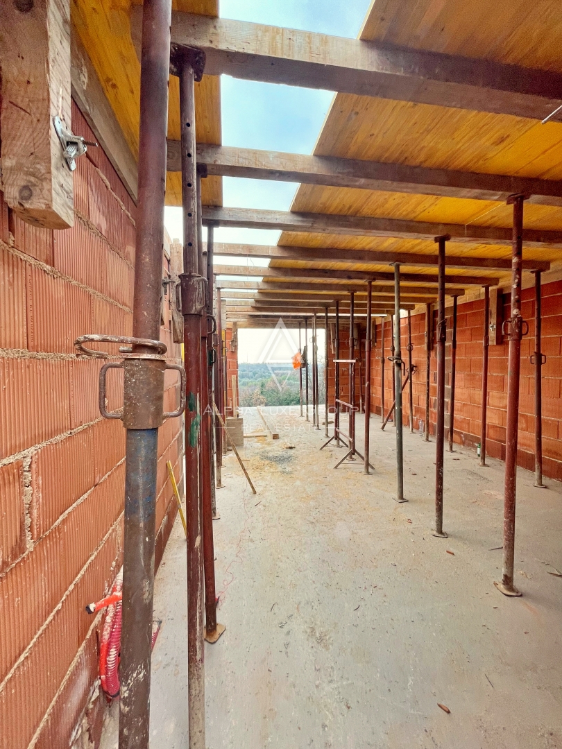Umag, Istra: Privlačna stanovanja 1500m od morja