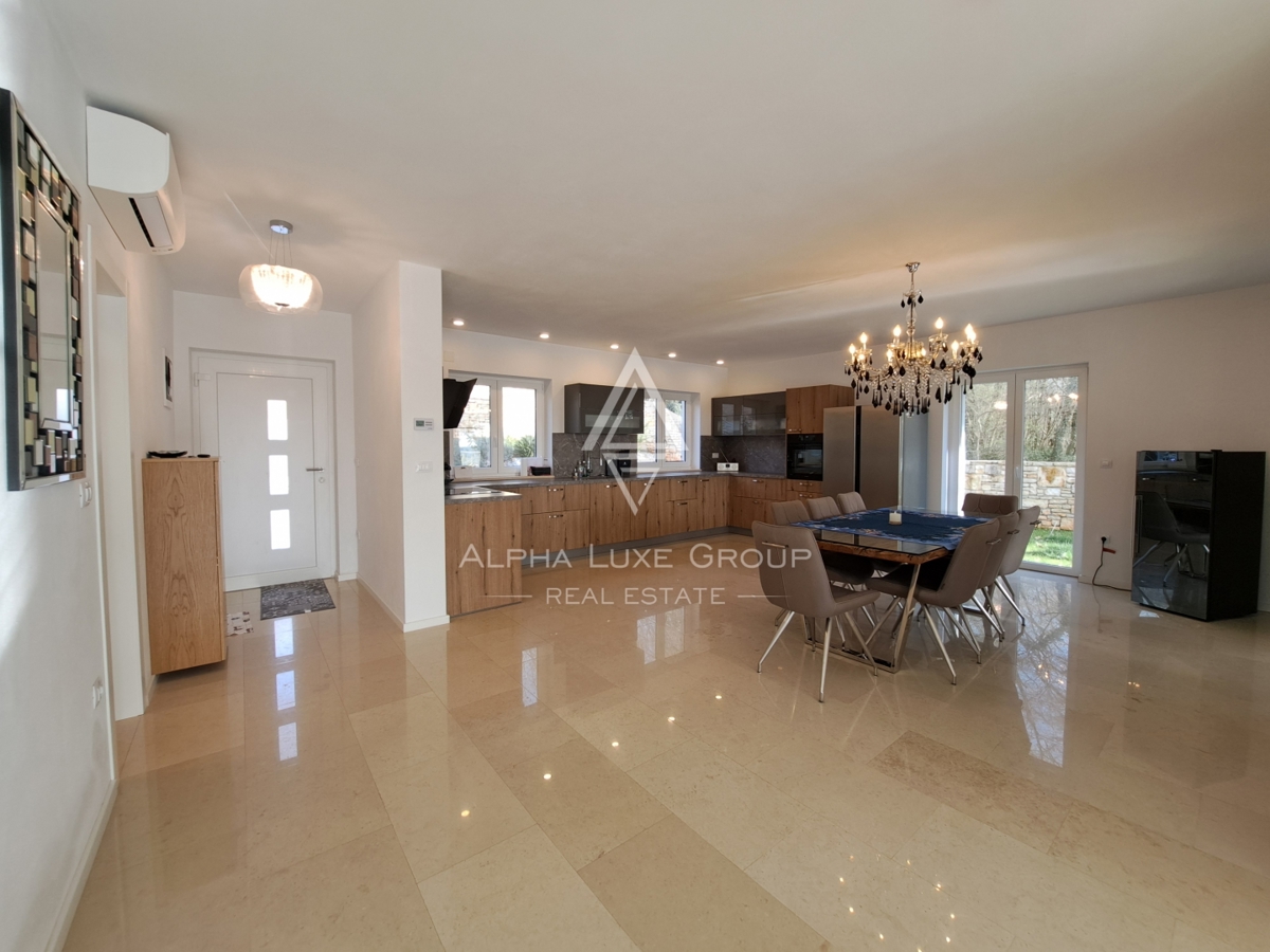Hiša Rovinj, 236m2
