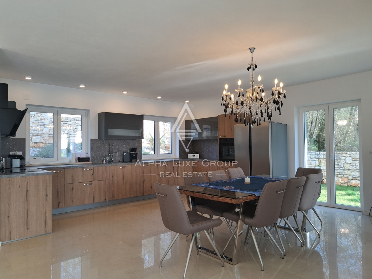 Hiša Rovinj, 236m2