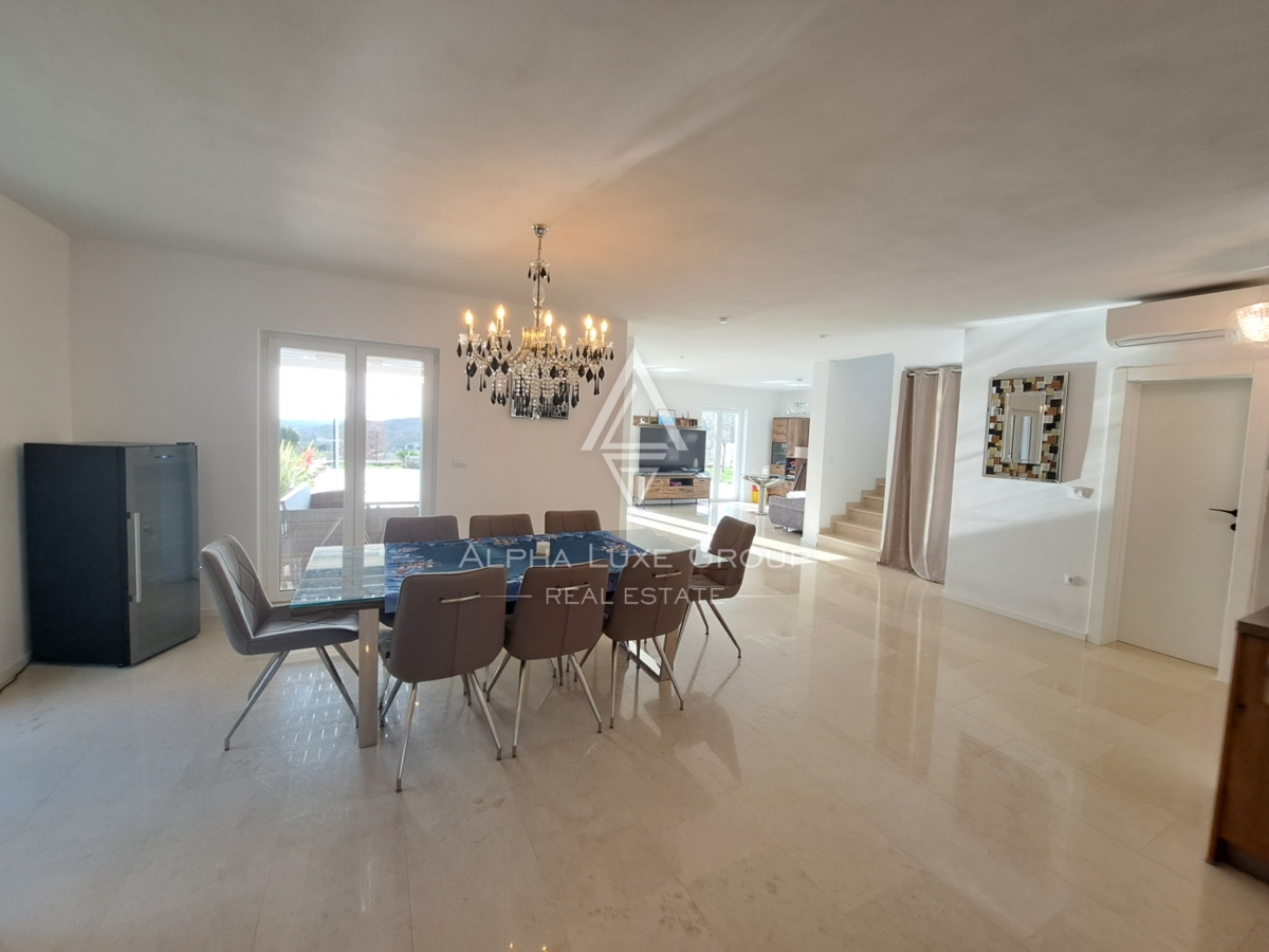 Hiša Rovinj, 236m2
