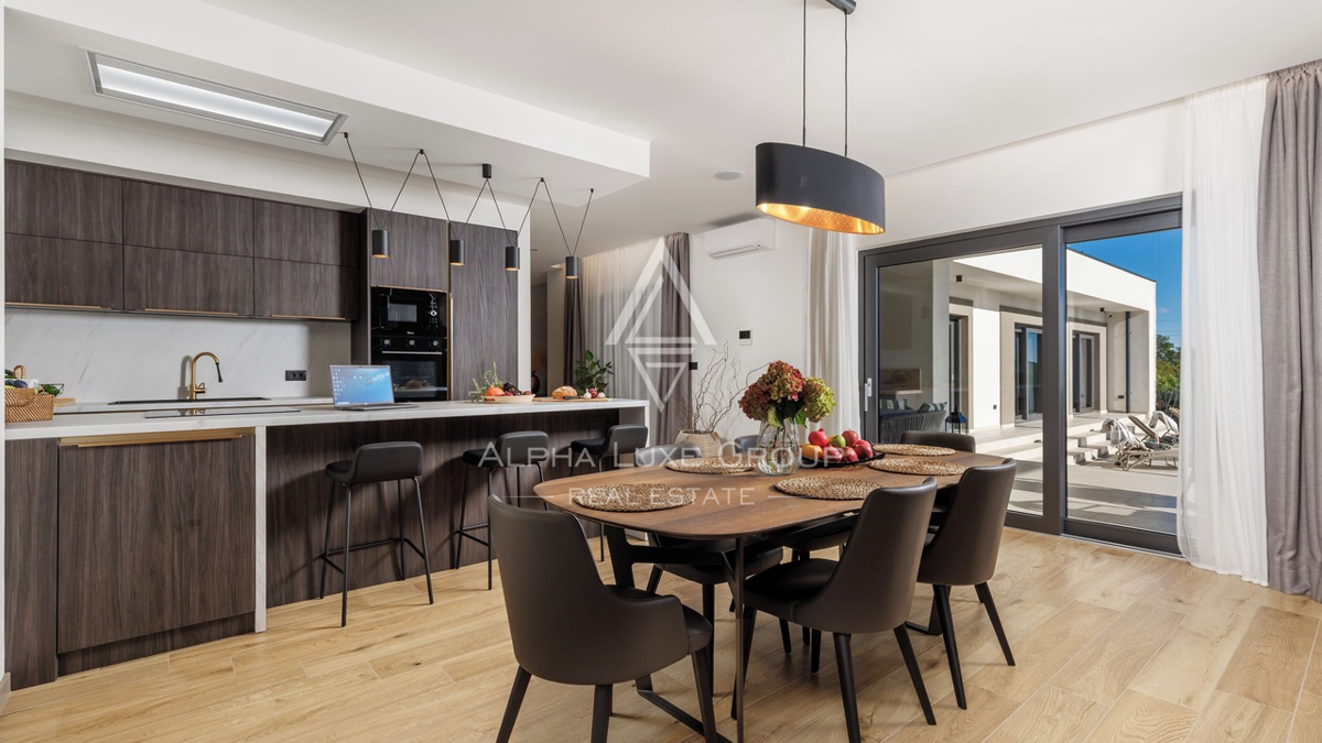 Istra, Rovinj: Moderna luksuzna pritlična vila