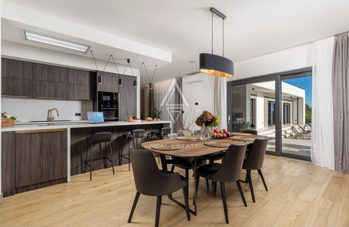 Istra, Rovinj: Moderna luksuzna pritlična vila