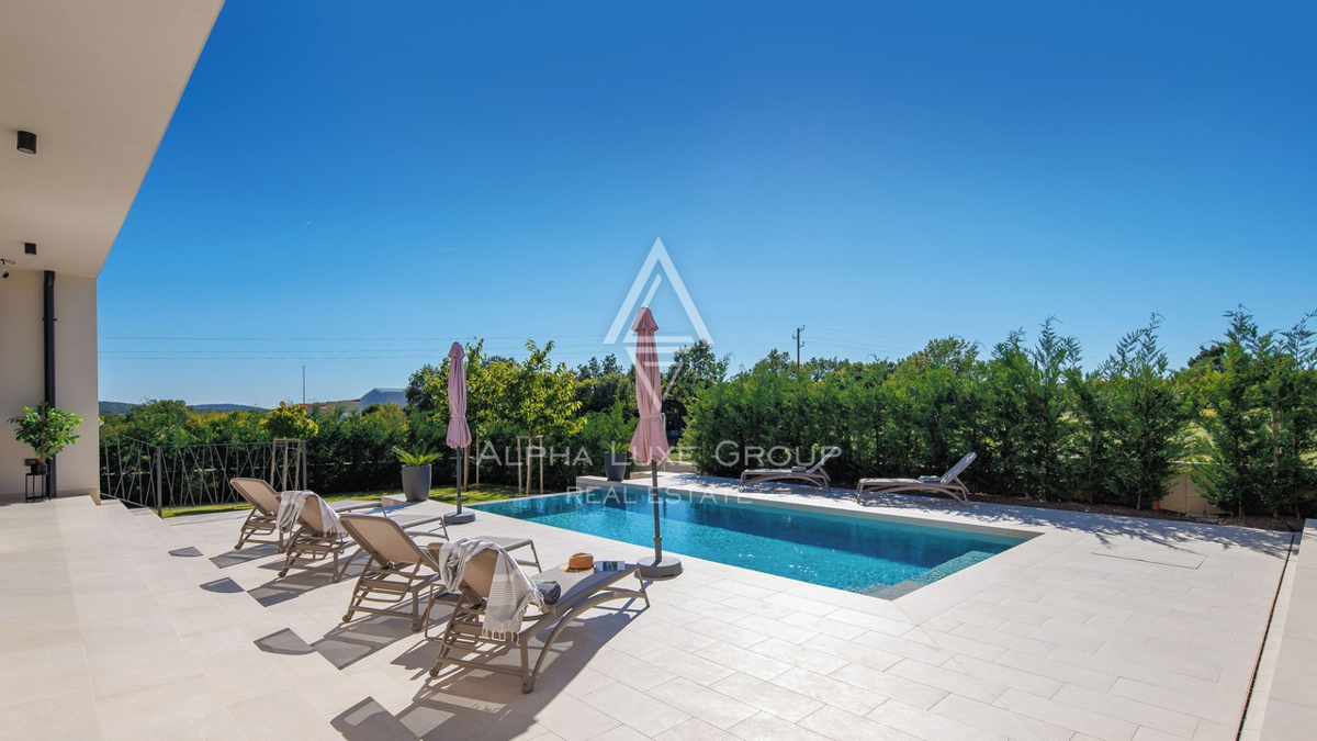 Istra, Rovinj: Moderna luksuzna pritlična vila