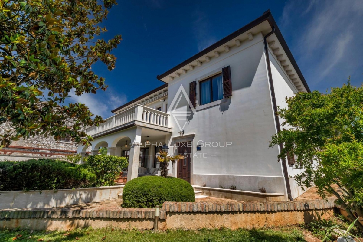 Istra, Umag – Elegantna hiša z razgledom na morje