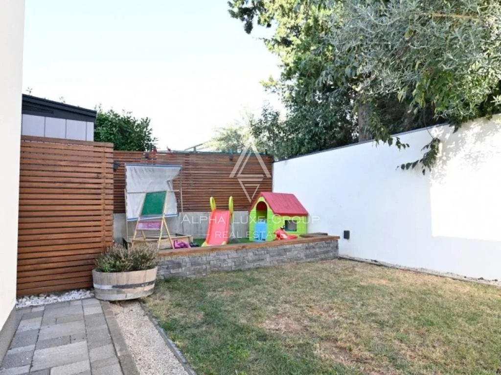 Istra, Poreč – pametna hiša z vrtom in jacuzzijem