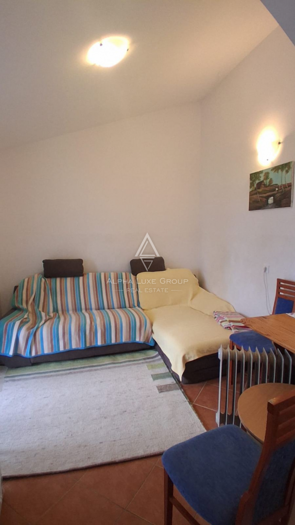 Istra, Červar Porat – Dvosobno stanovanje v mansardi